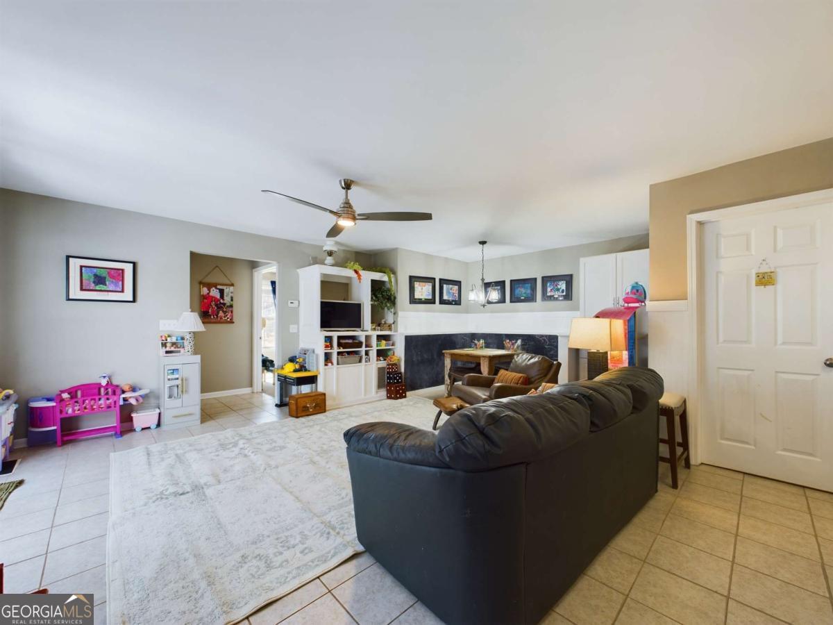 1020 Laurel Chase Run Property Photo 19