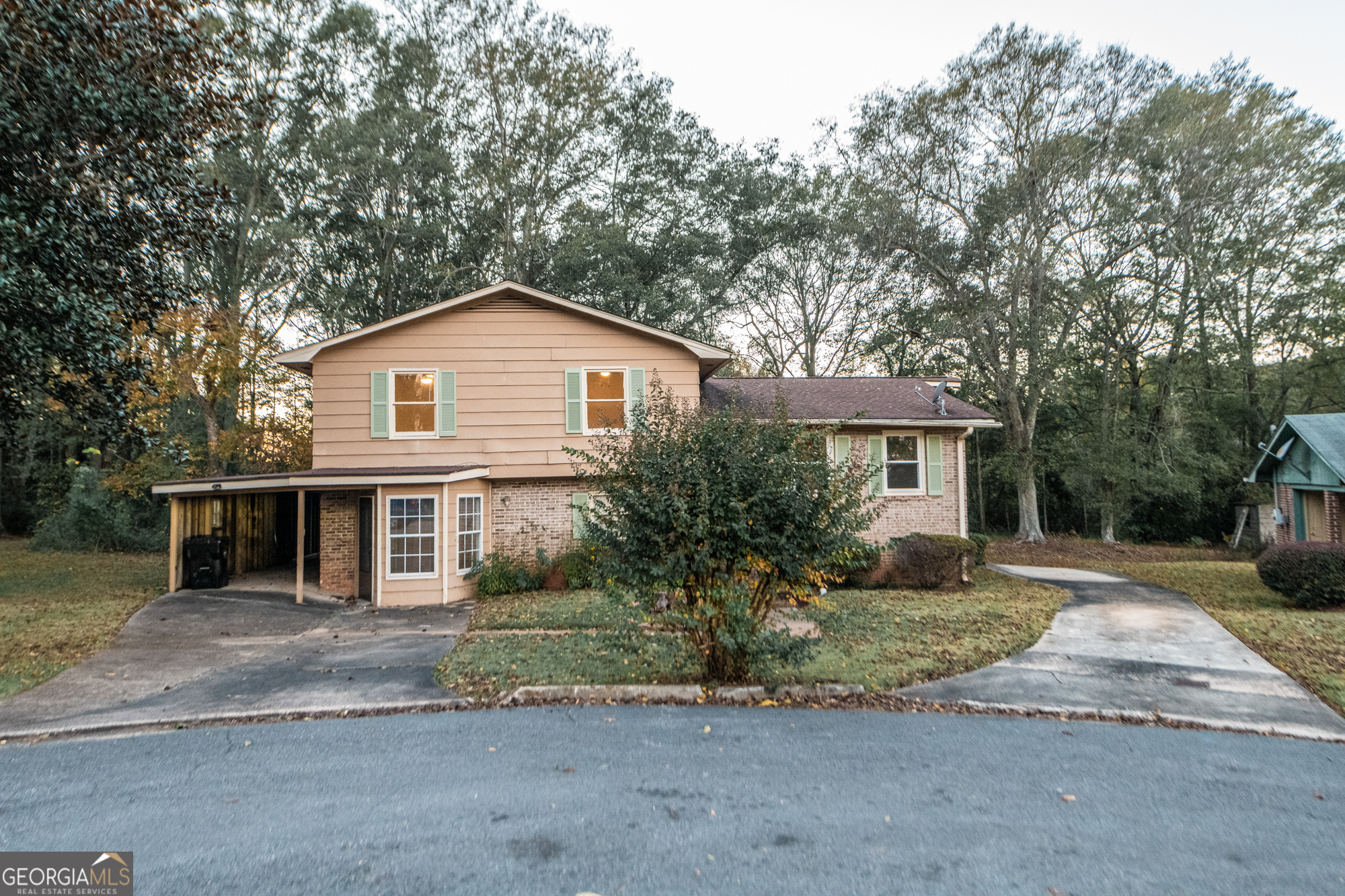 407 Westchester Drive Property Photo