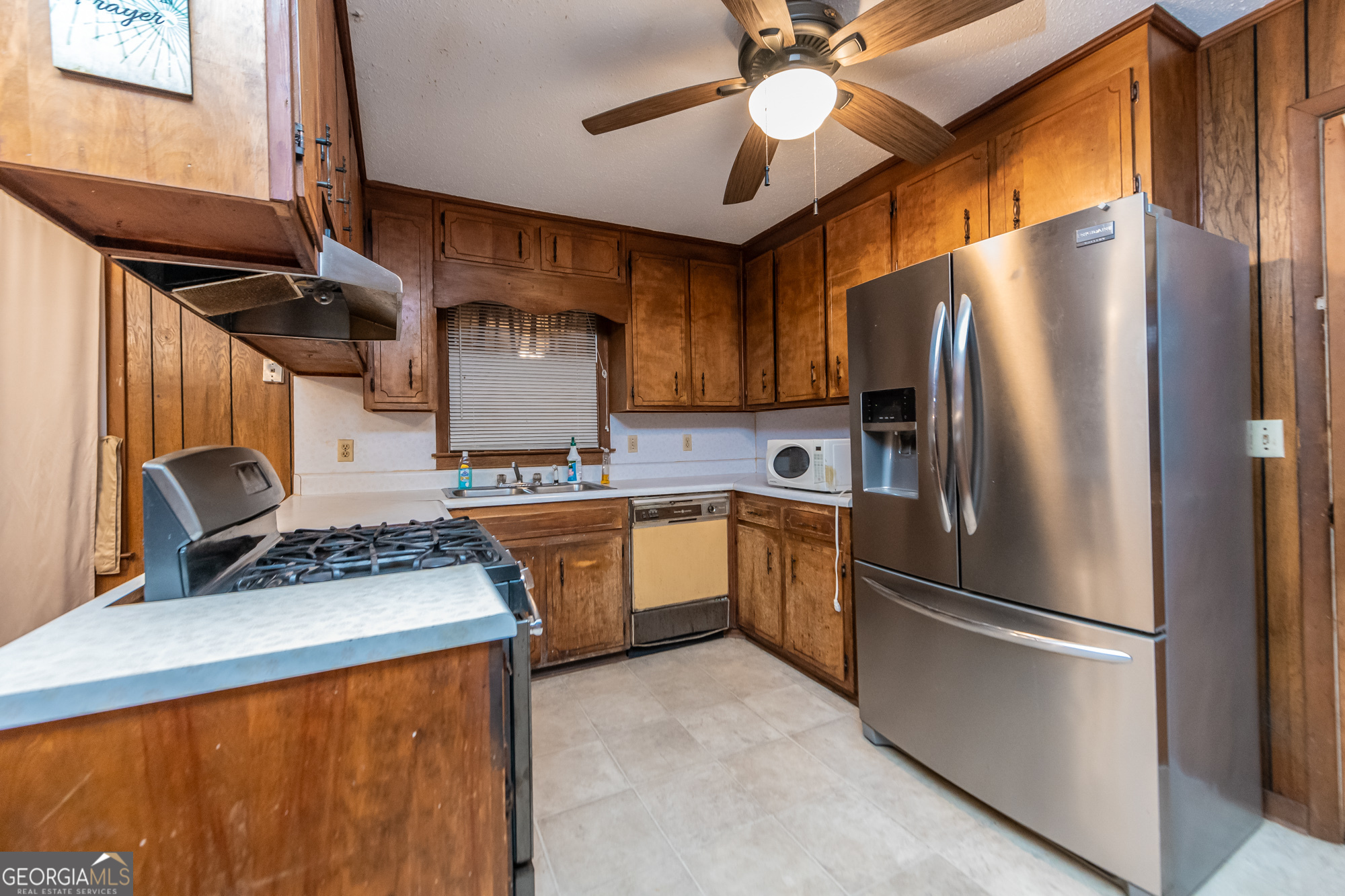 407 Westchester Drive Property Photo 11