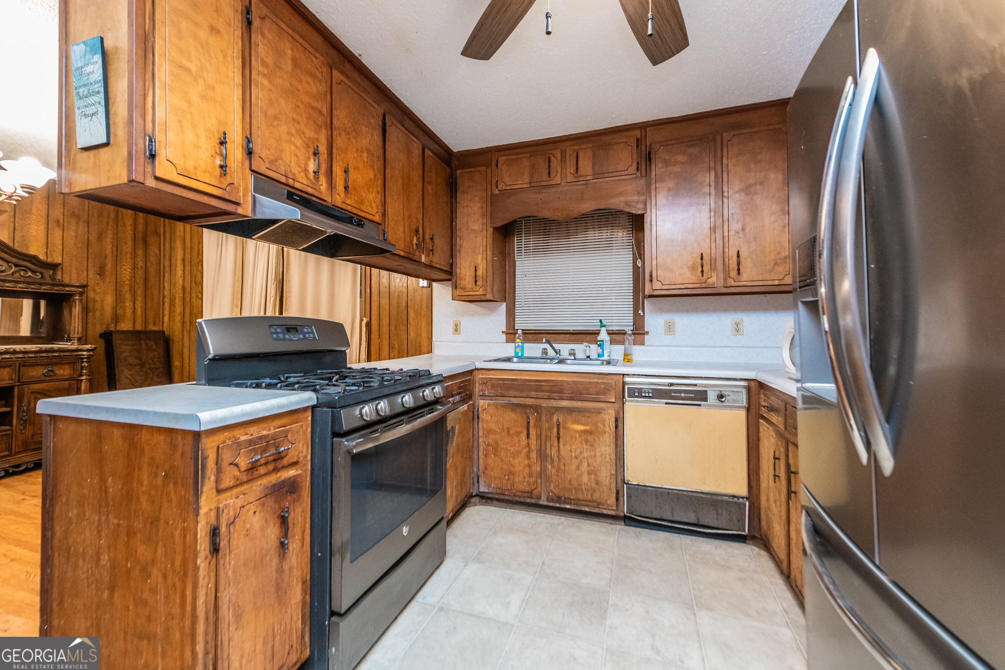 407 Westchester Drive Property Photo 12