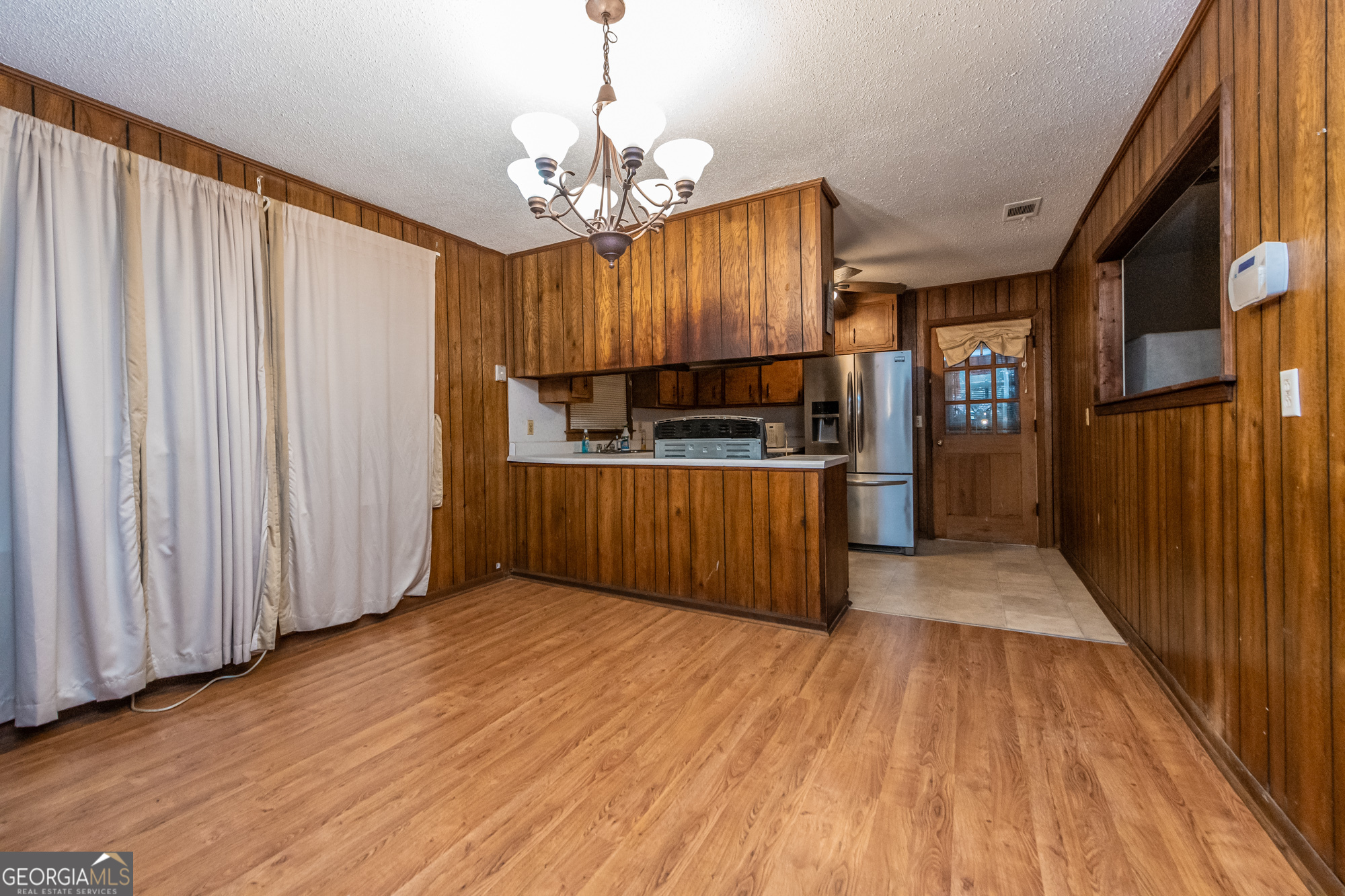 407 Westchester Drive Property Photo 14