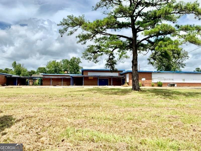 2740 Millerfield Road Property Photo