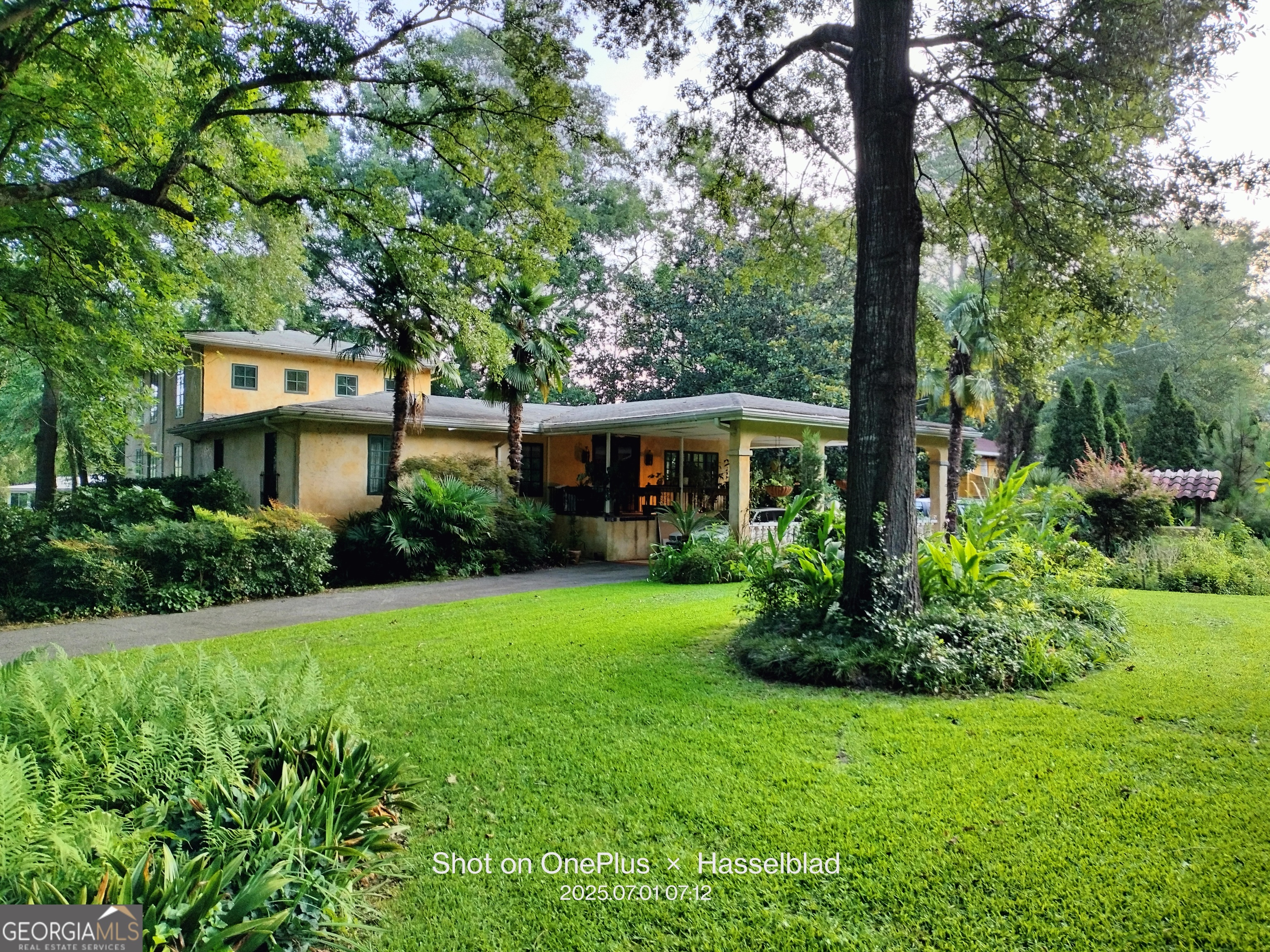 687 Lakeshore Drive Property Photo 2