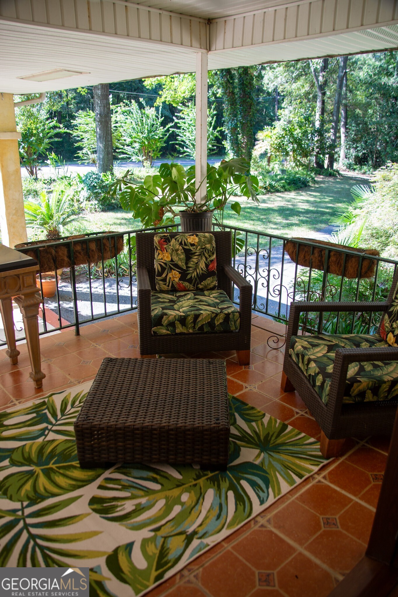 687 Lakeshore Drive Property Photo 6
