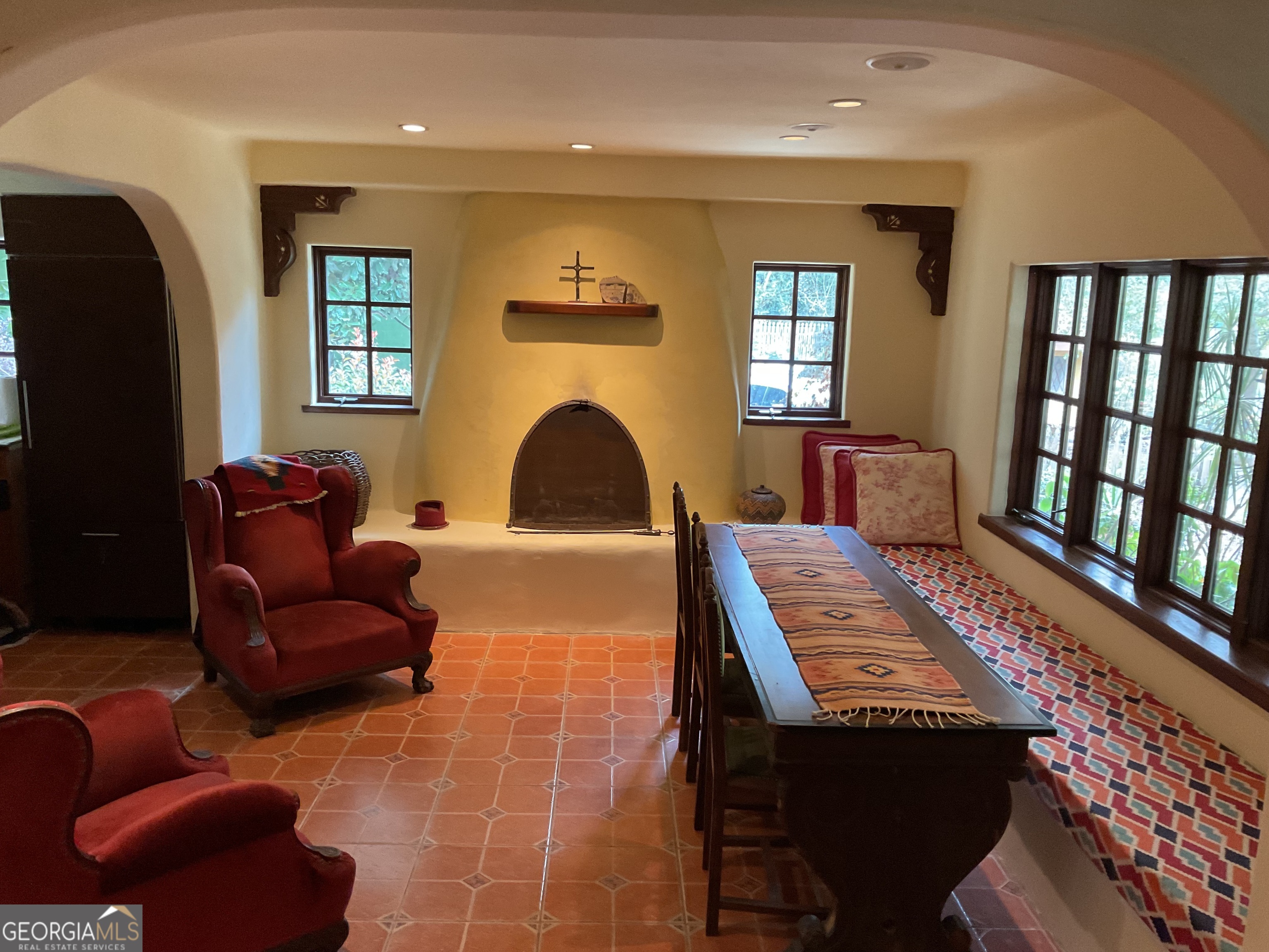 687 Lakeshore Drive Property Photo 11