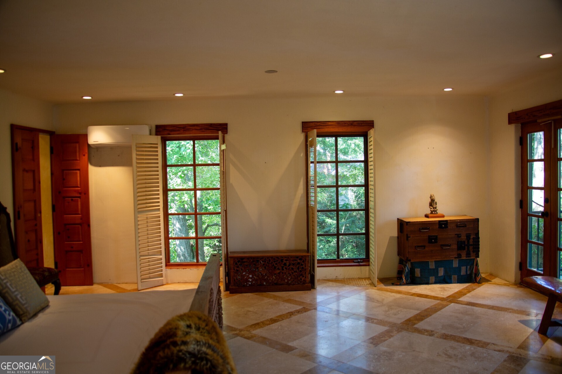 687 Lakeshore Drive Property Photo 20