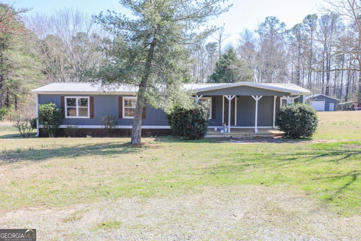 123 Recreation Road Property Photo