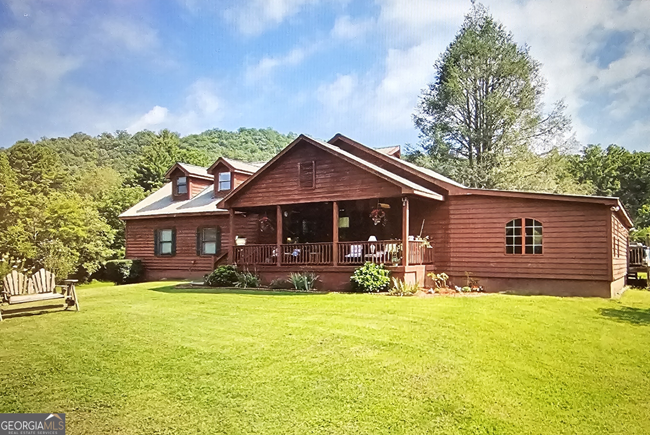 4253 Swallows Creek Road Property Photo