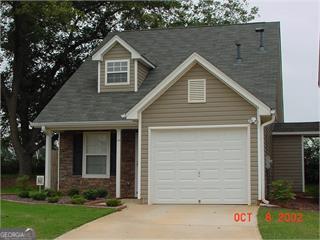 385 Lakeside Circle Property Photo