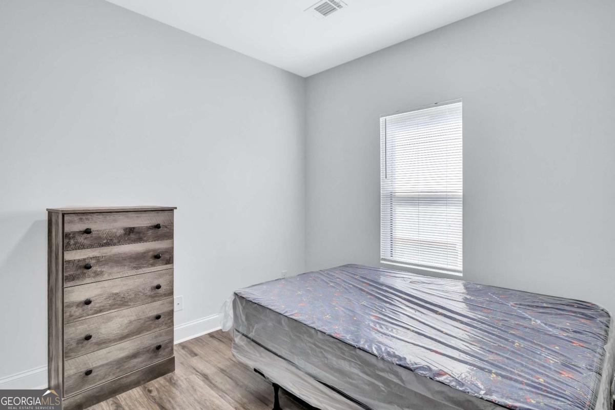 200 Elm Street Property Photo 12