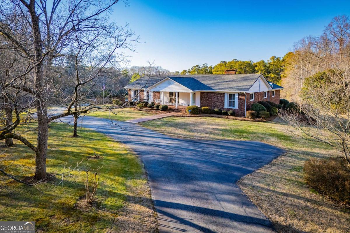 300 Little Vine Church Road Property Photo