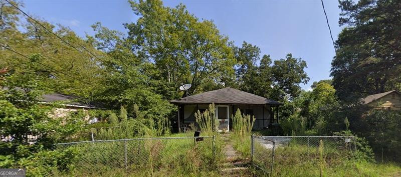 547 Straight Street Property Photo