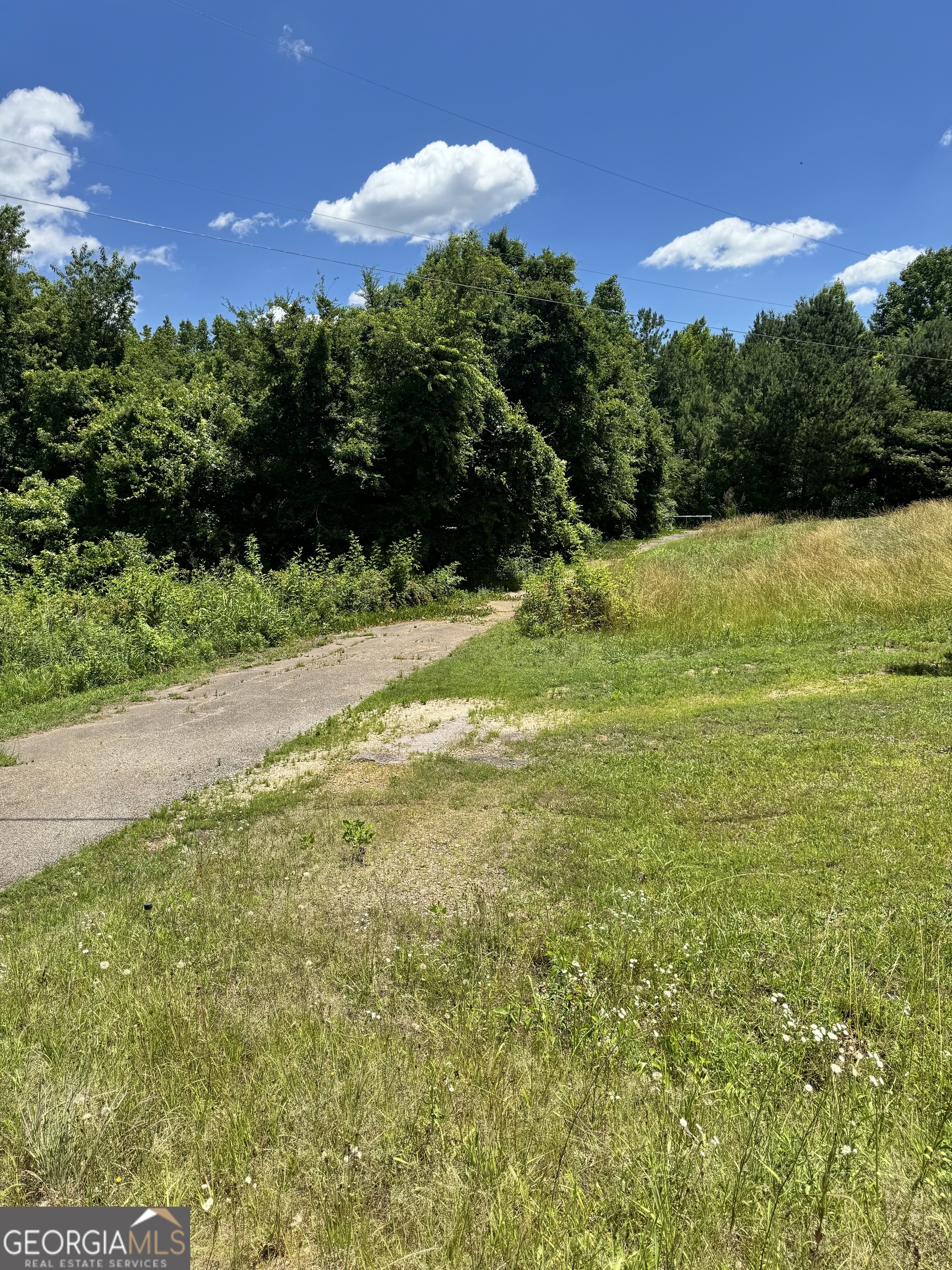 2883 Highway 441 S Property Photo