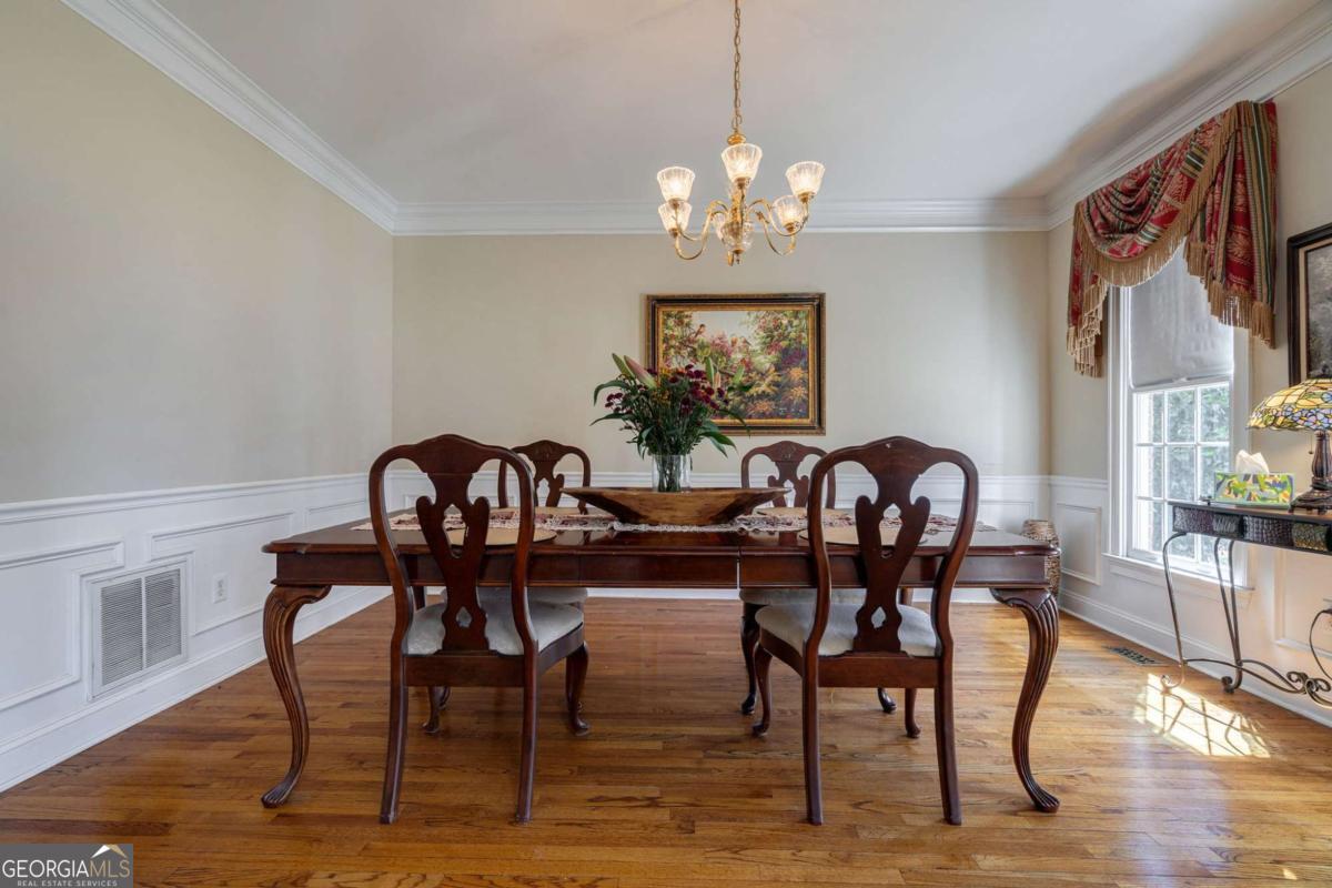 1400 Lake Wellbrook Drive Property Photo 6