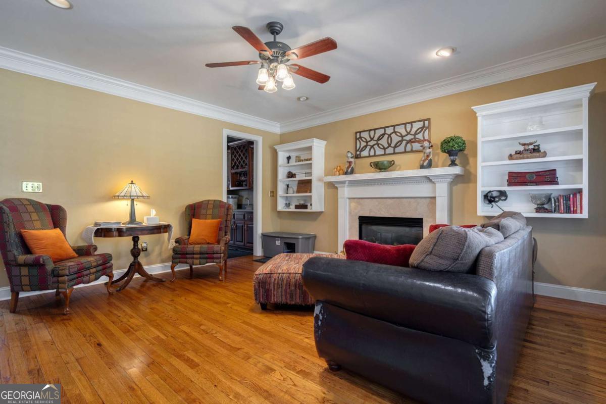 1400 Lake Wellbrook Drive Property Photo 16