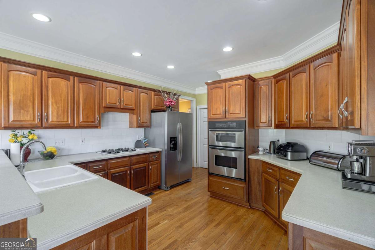 1400 Lake Wellbrook Drive Property Photo 21