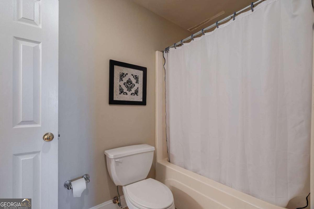 1400 Lake Wellbrook Drive Property Photo 37