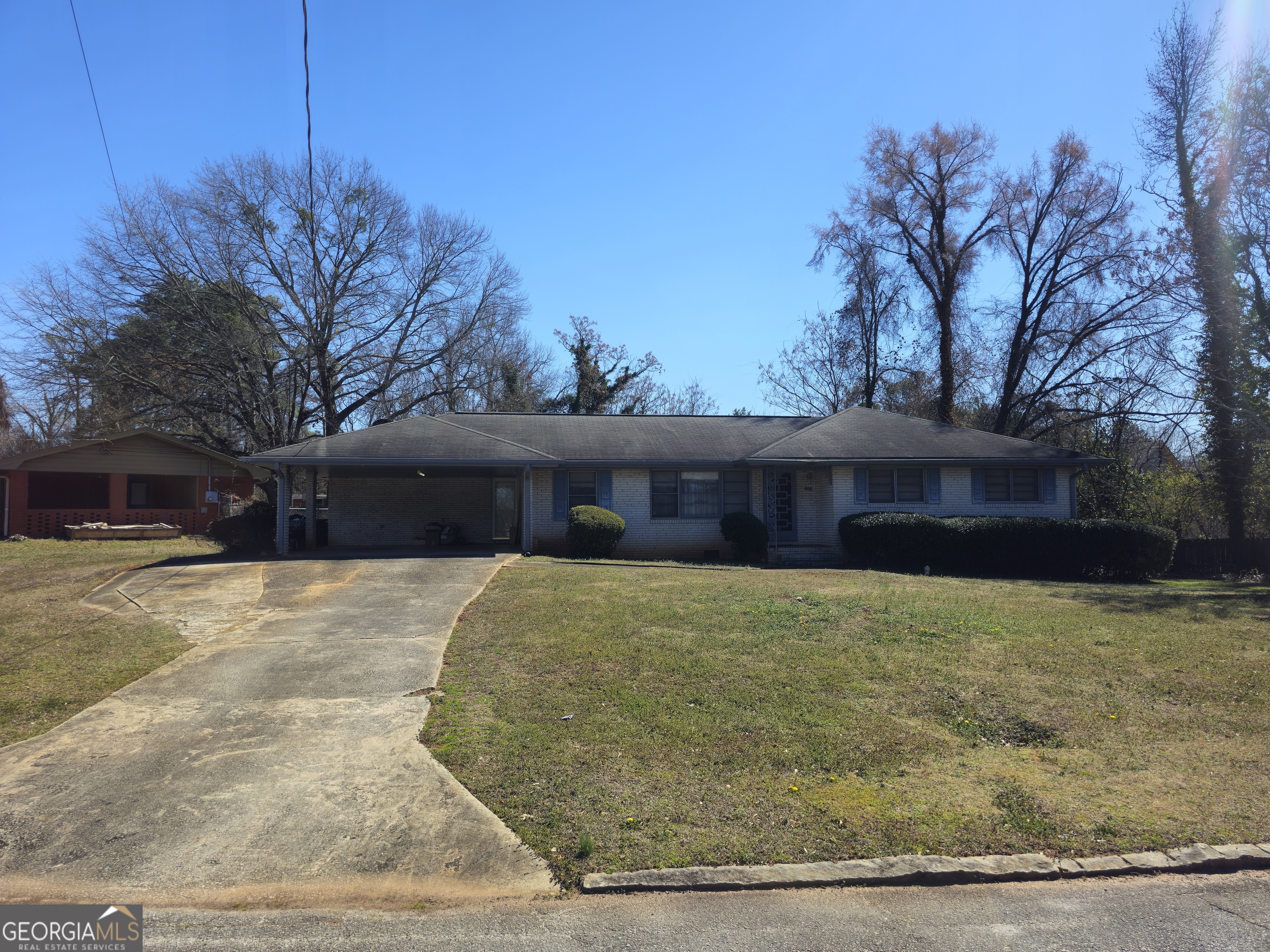 2374 Woodcastle Lane SE Property Photo 1