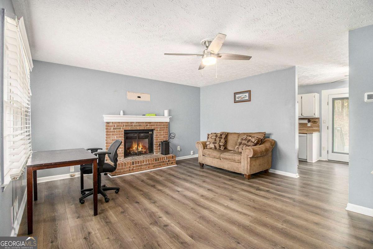 620 Bell Road Se Property Photo 3