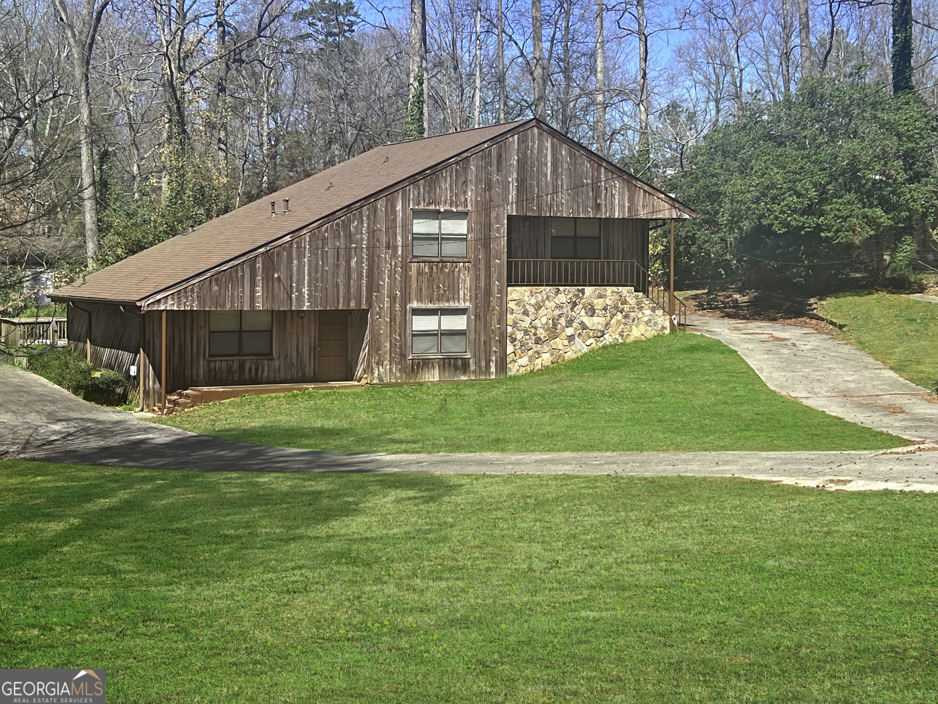 5472 Bishops Circle Property Photo 1