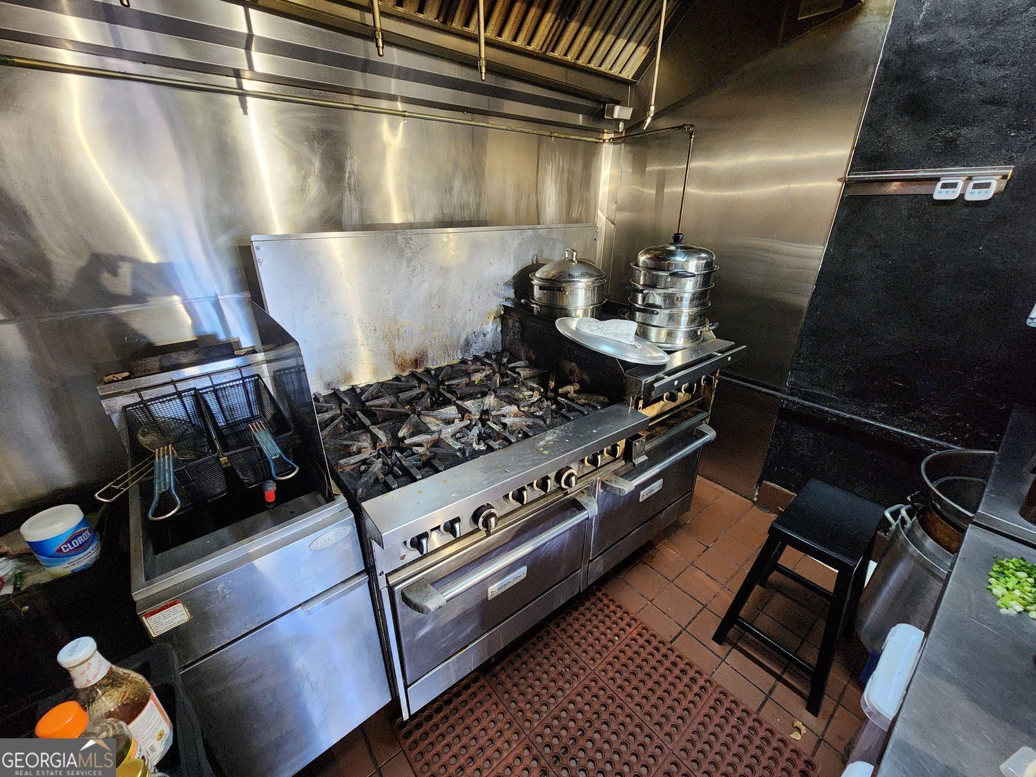 6984 Main Street Property Photo 24