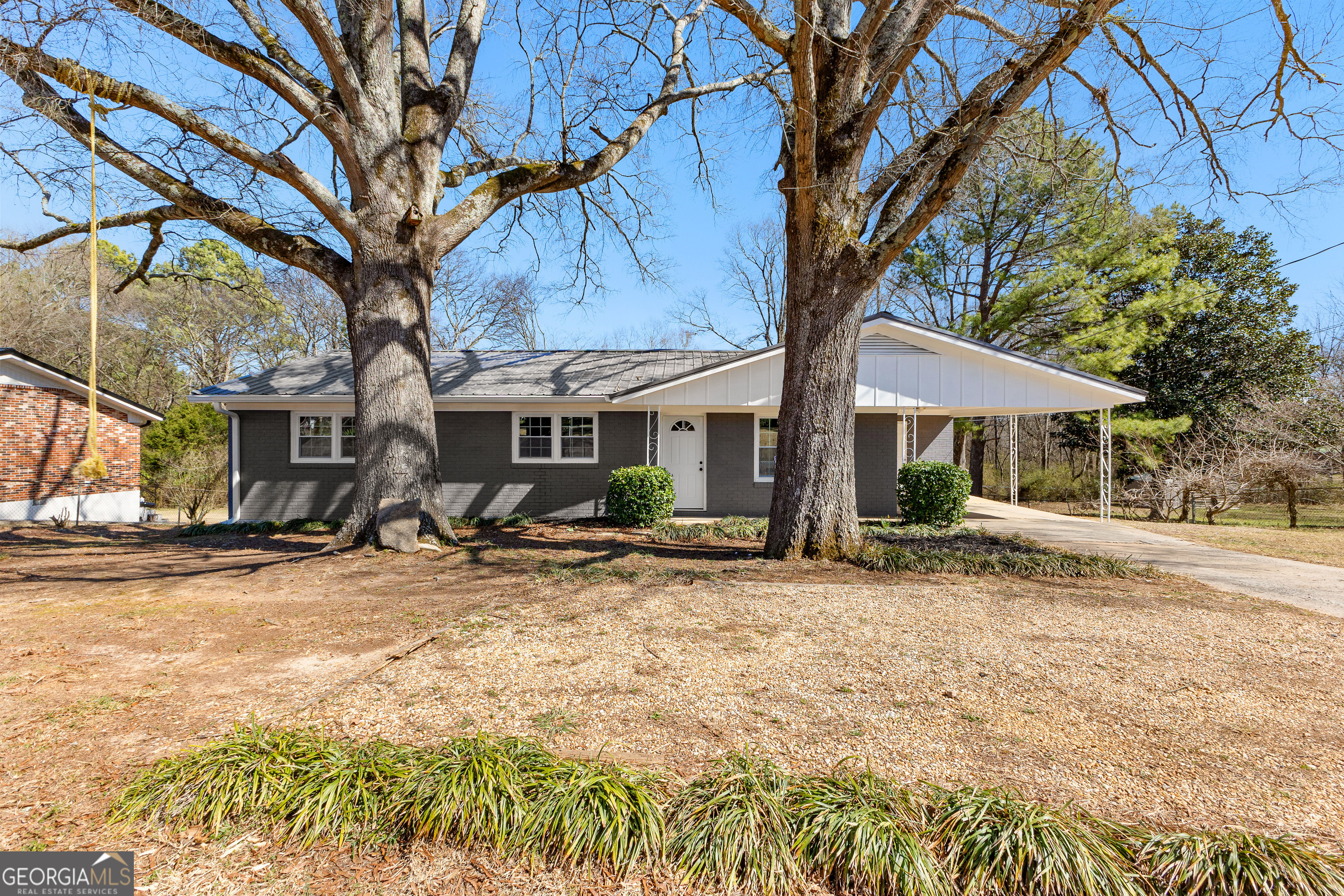 112 Greenbriar Drive Property Photo
