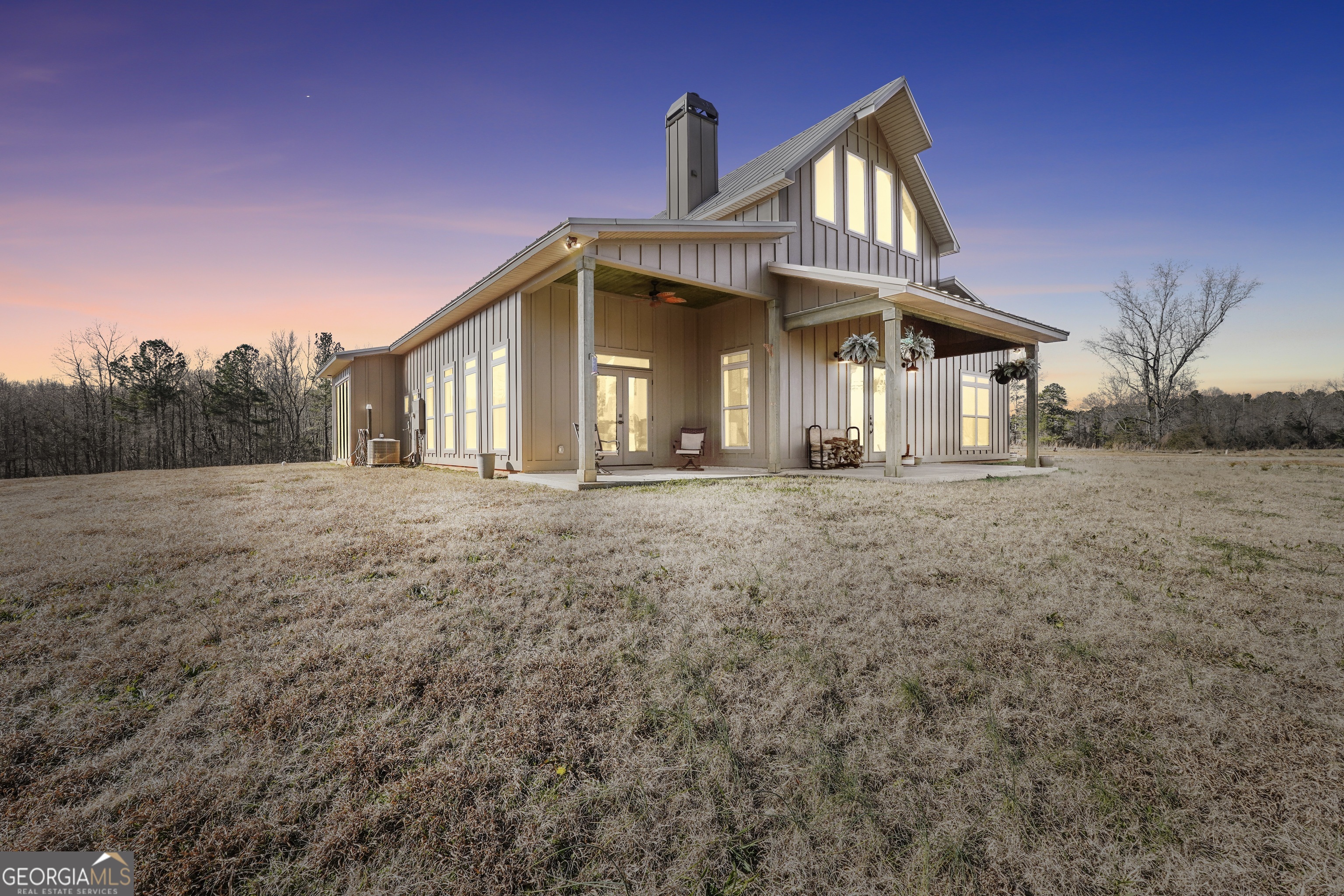 616 Shackelford Road Property Photo