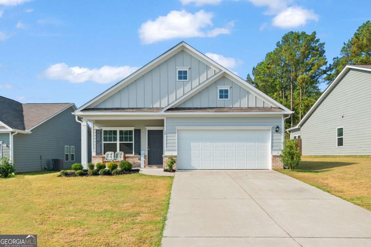12 Applewood Drive Ne Property Photo