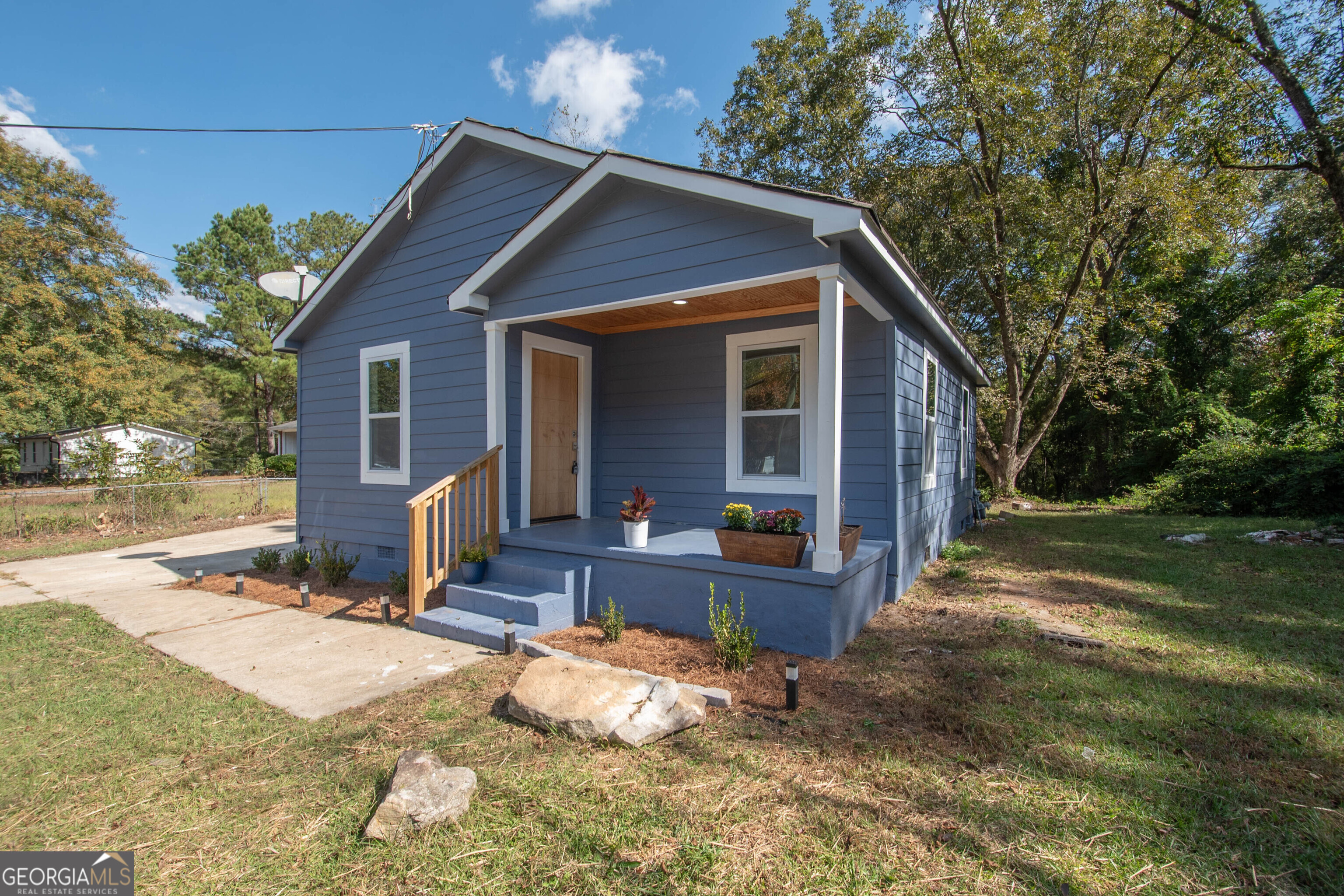 212 Poplar Street Property Photo
