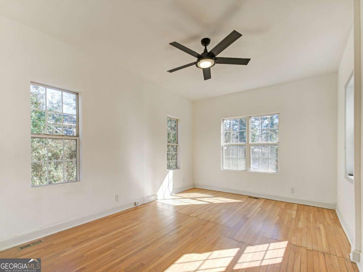 2059 Cascade Road Sw Property Photo 7