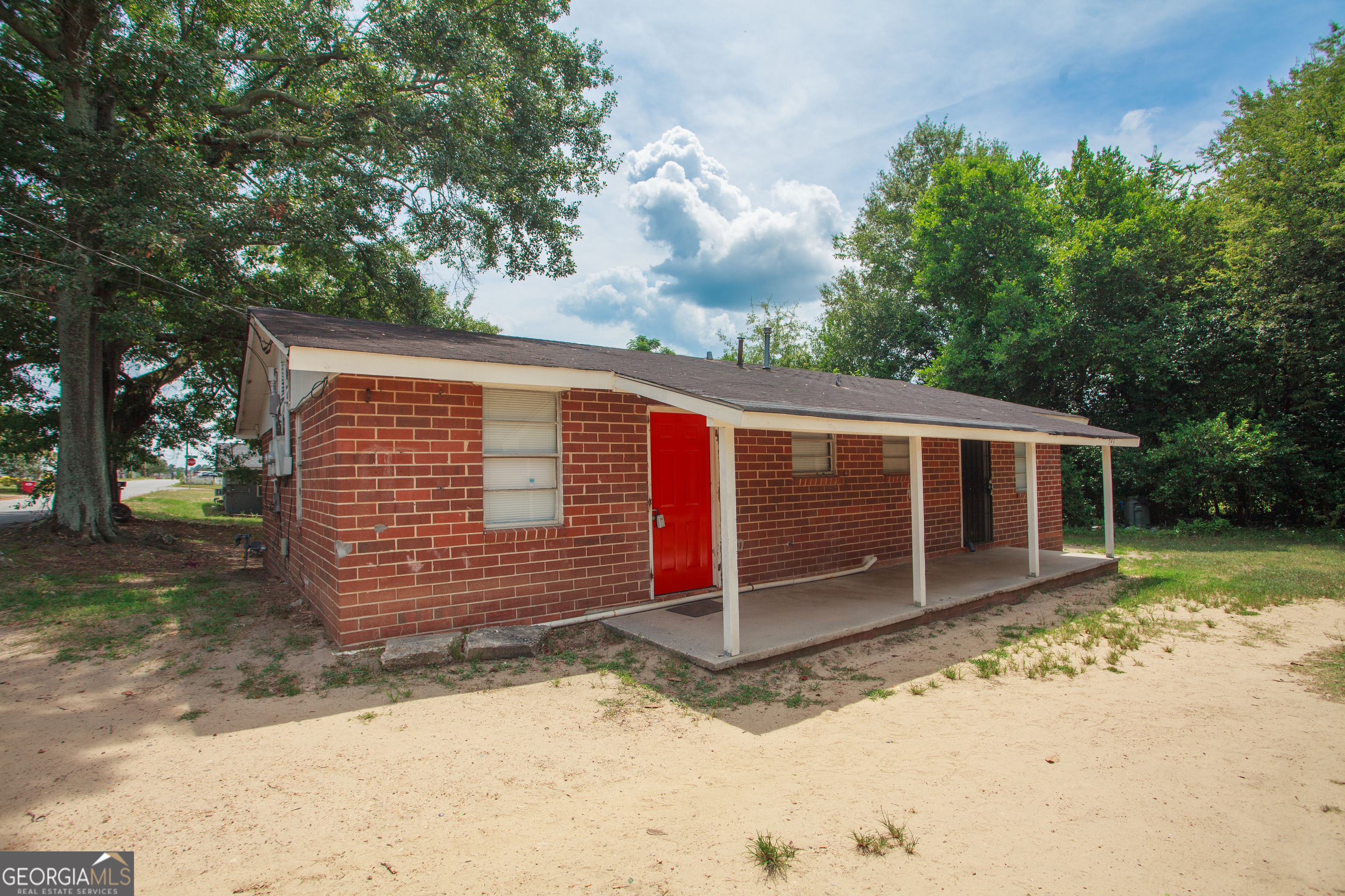 741 Woodard Avenue Property Photo