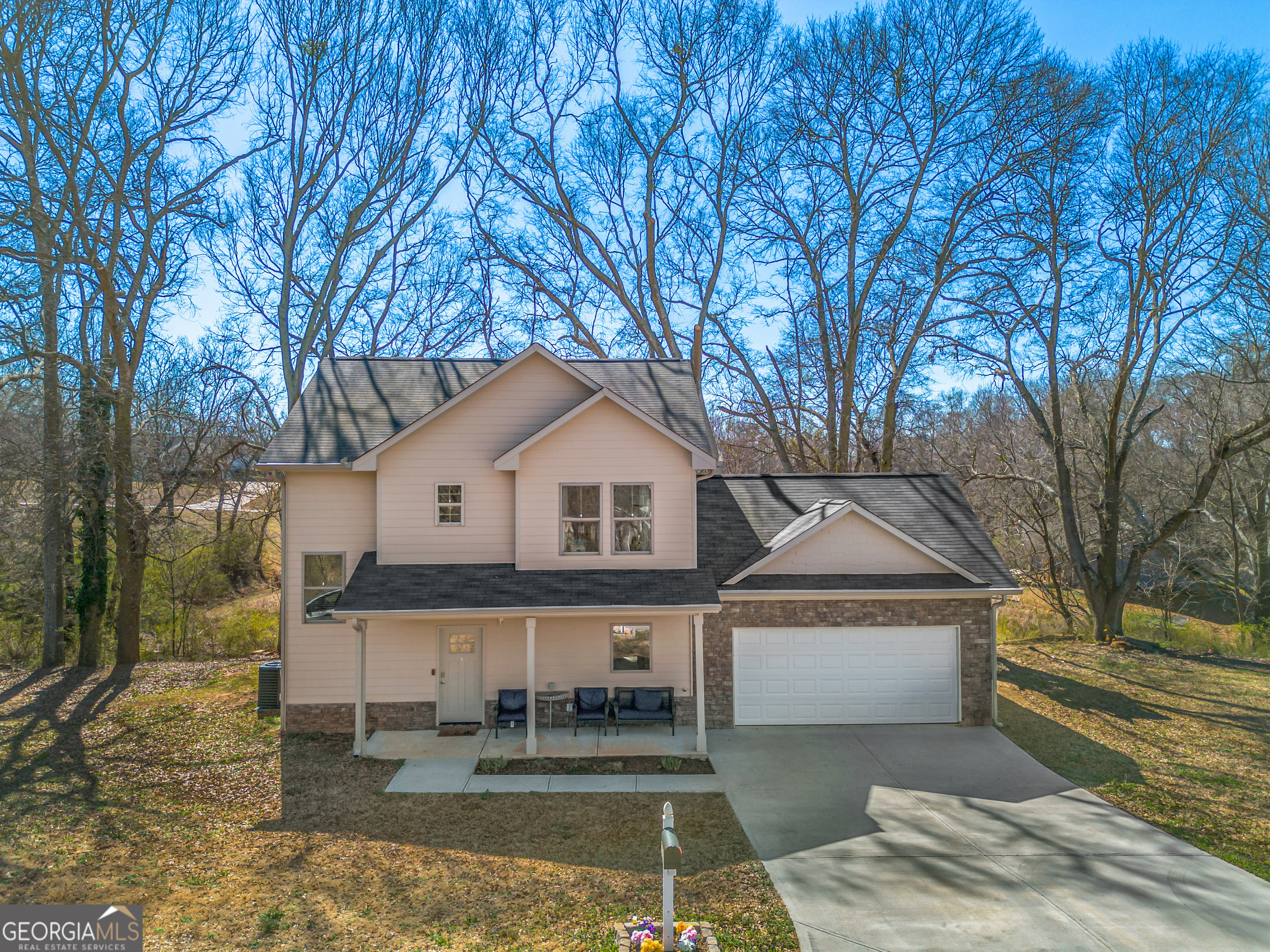 221 Cobb Drive Property Photo