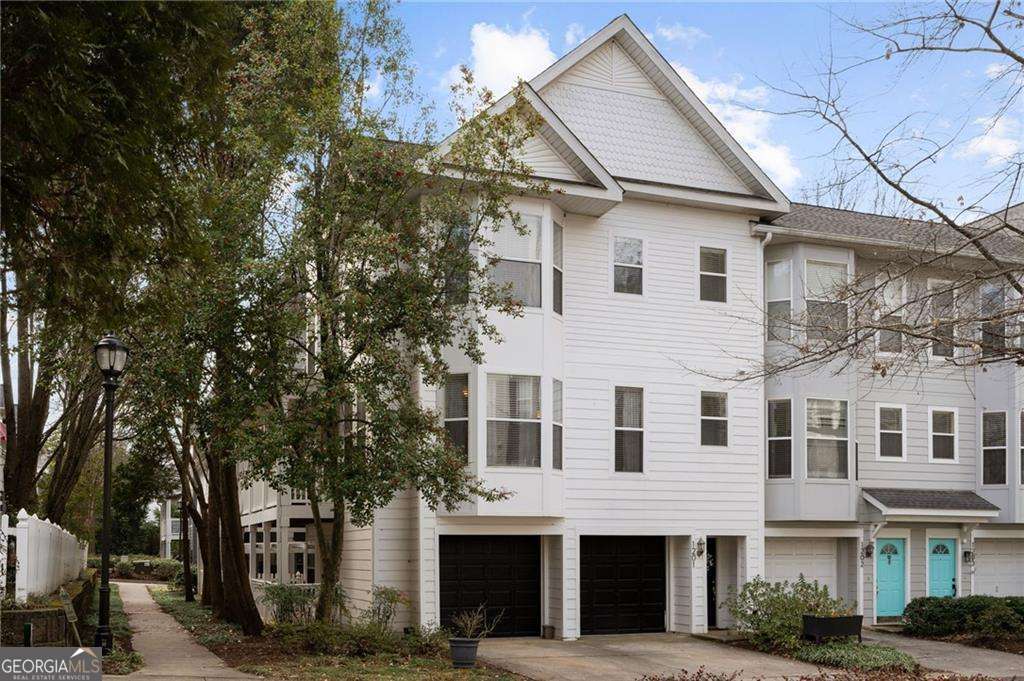 951 Glenwood Avenue Se # 1201 Property Photo