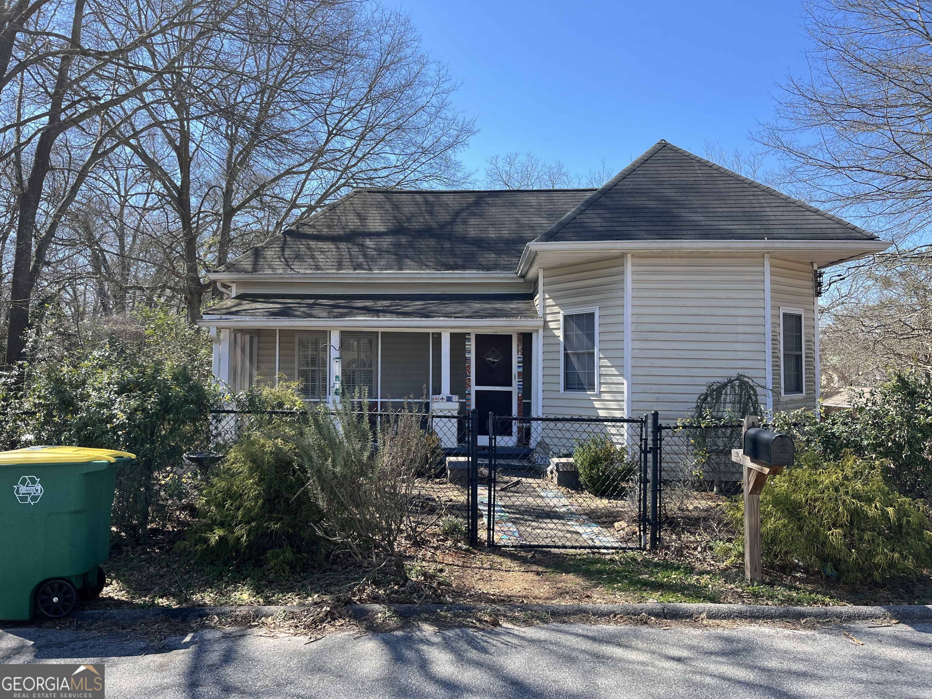 1734 E Broad Street Property Photo