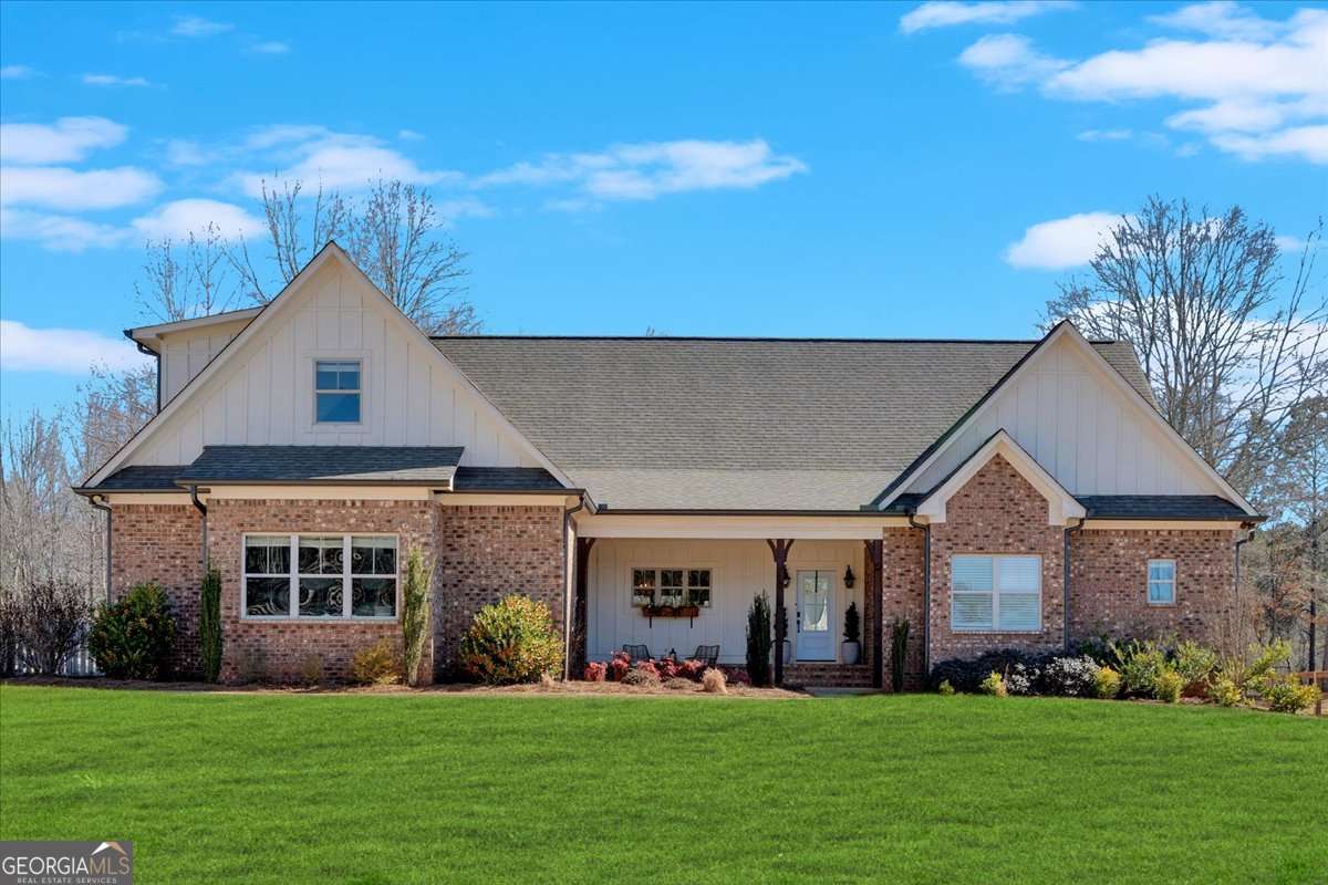 915 Pool Road Property Photo
