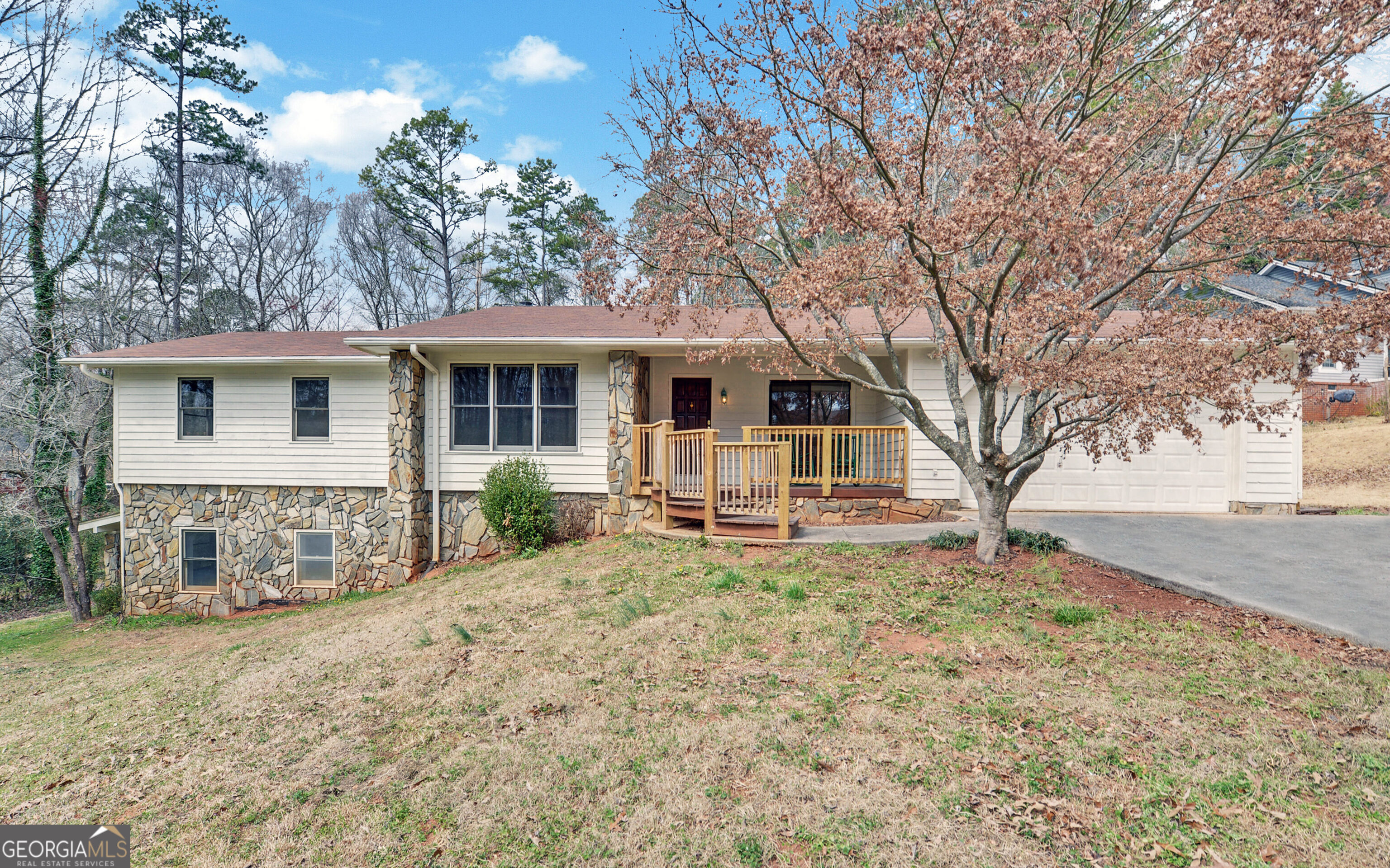 75 Fern Valley Circle Property Photo