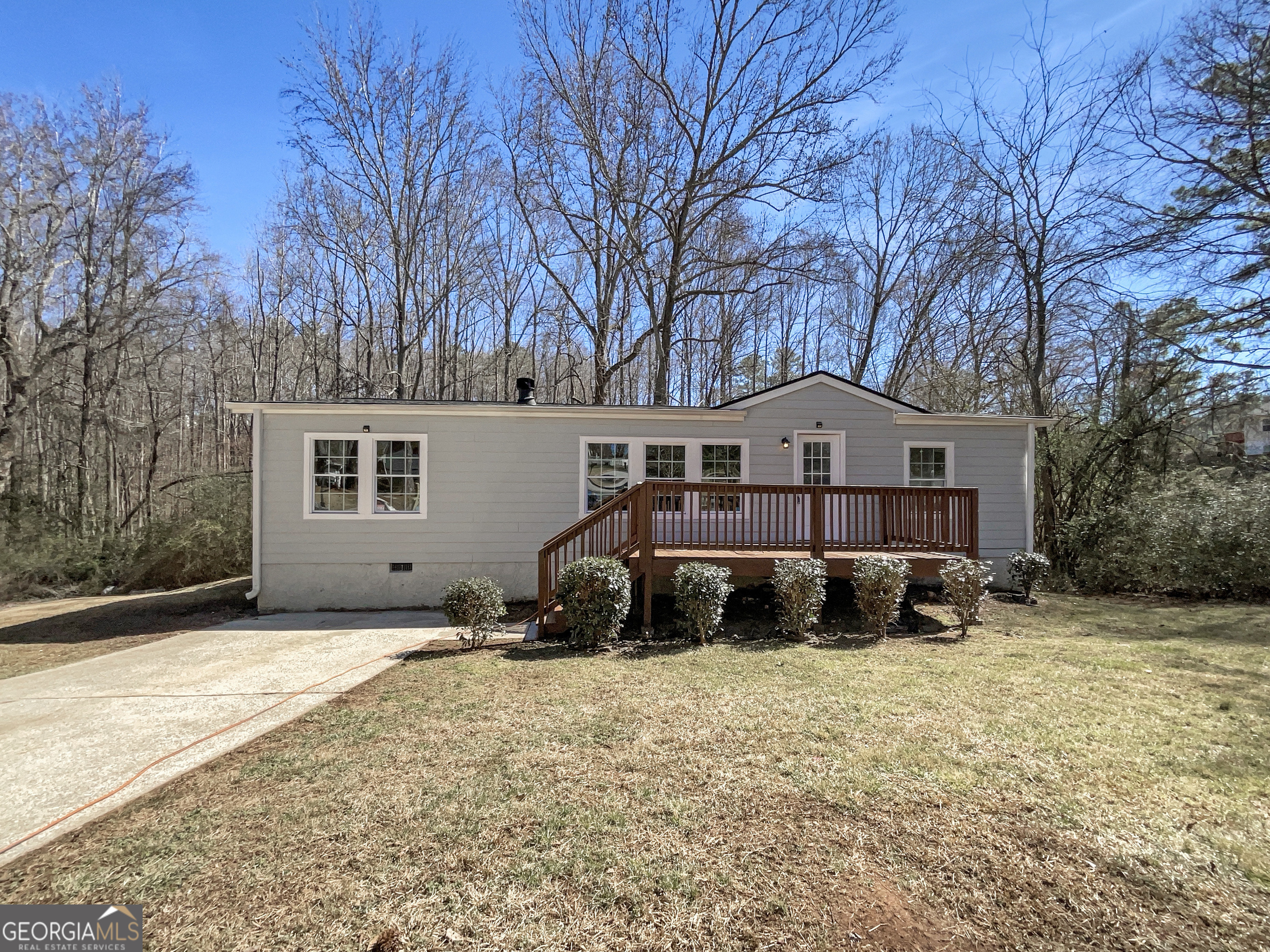 8072 Crystal Lane Property Photo 1