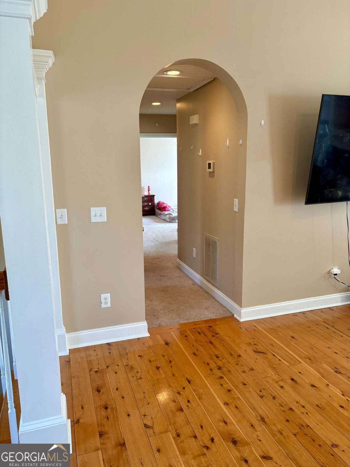 2715 Arnold Park Drive Property Photo 8