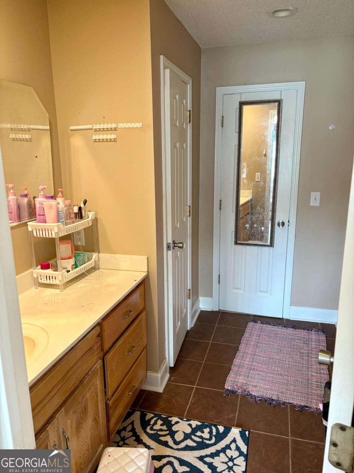 2715 Arnold Park Drive Property Photo 15