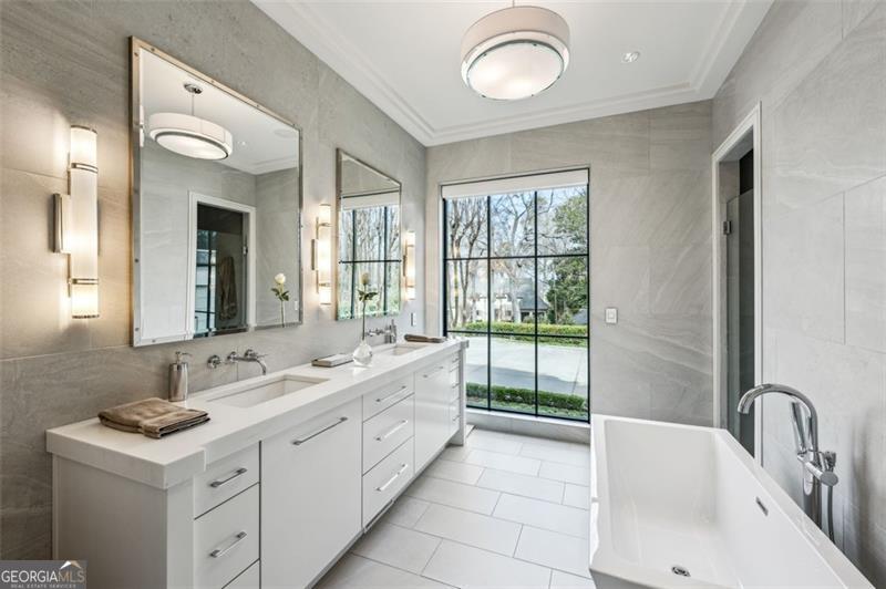 100 Tuxedo Terrace Property Photo 23