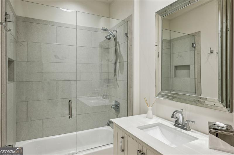 100 Tuxedo Terrace Property Photo 31