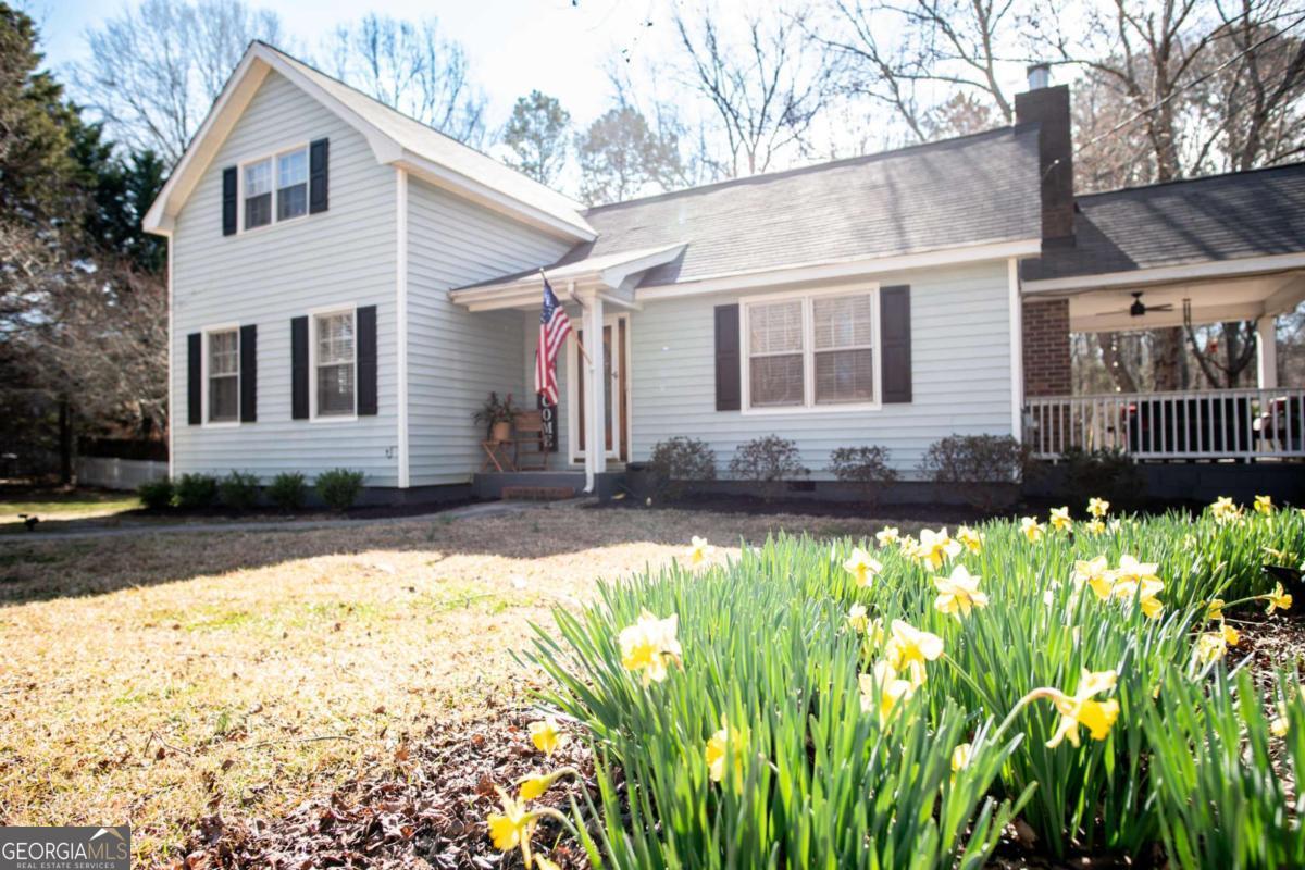 110 Deerwood Court Property Photo