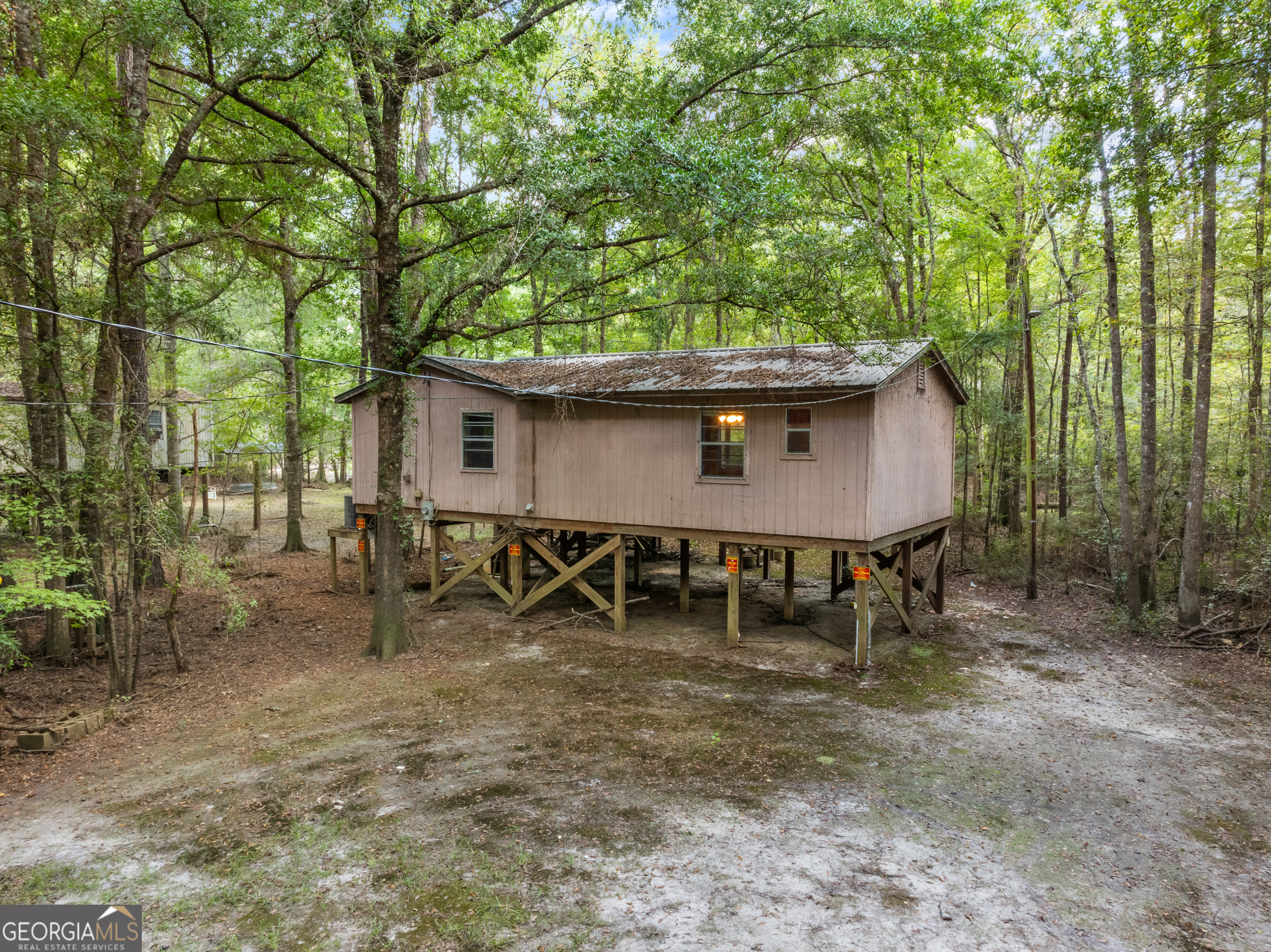 628 Riverside Drive Property Photo 10
