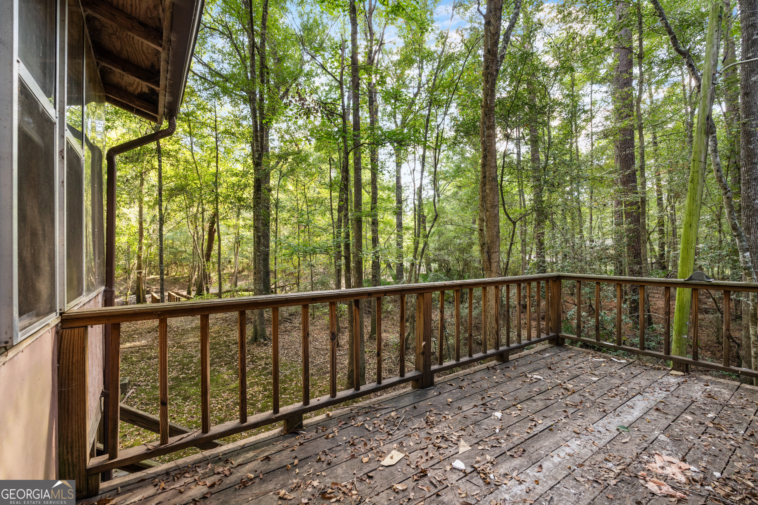 628 Riverside Drive Property Photo 11