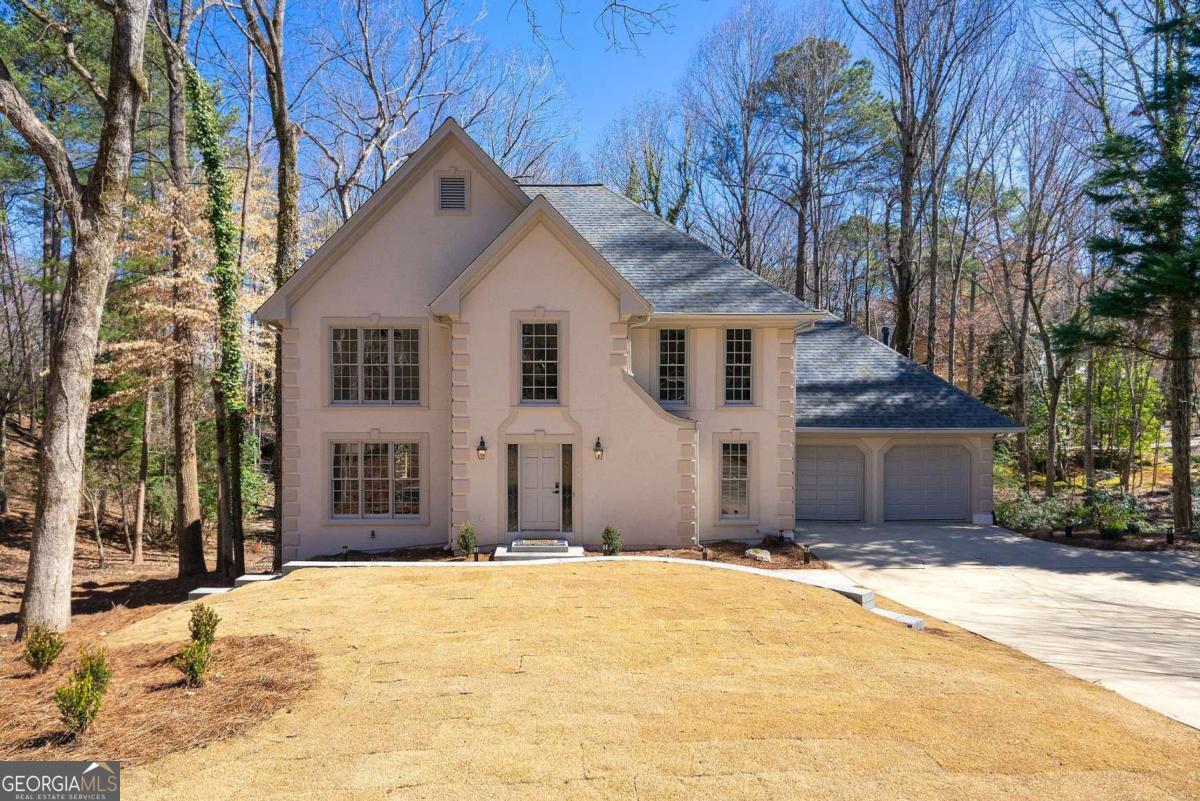 320 Woodlake Court Property Photo