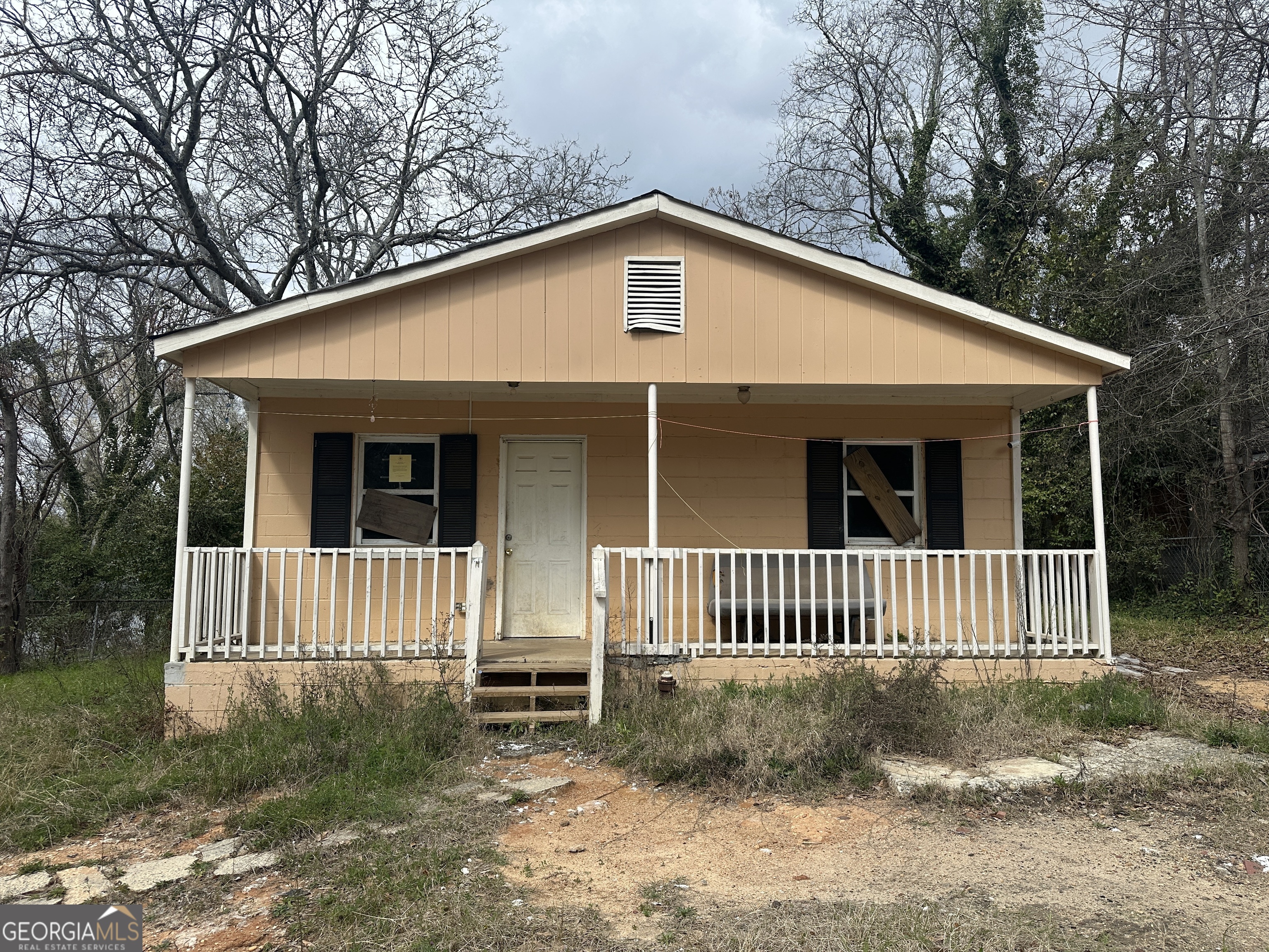 549 Straight Street Property Photo
