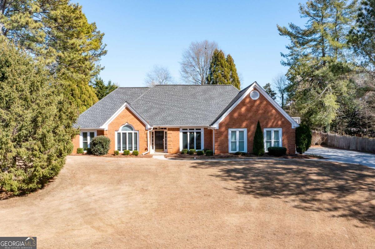 330 Todwick Drive Property Photo
