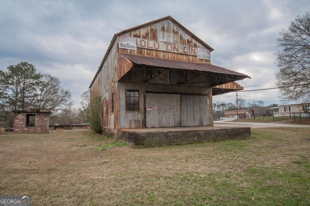 2200 W Highway 16 Property Photo 1