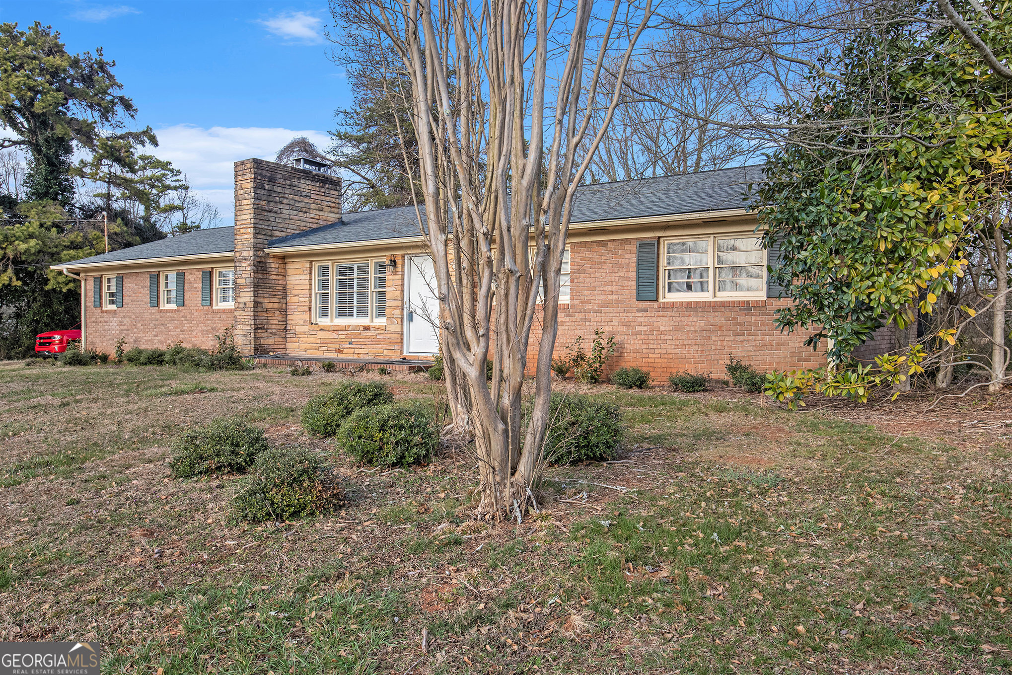 382 Skyland Drive Property Photo