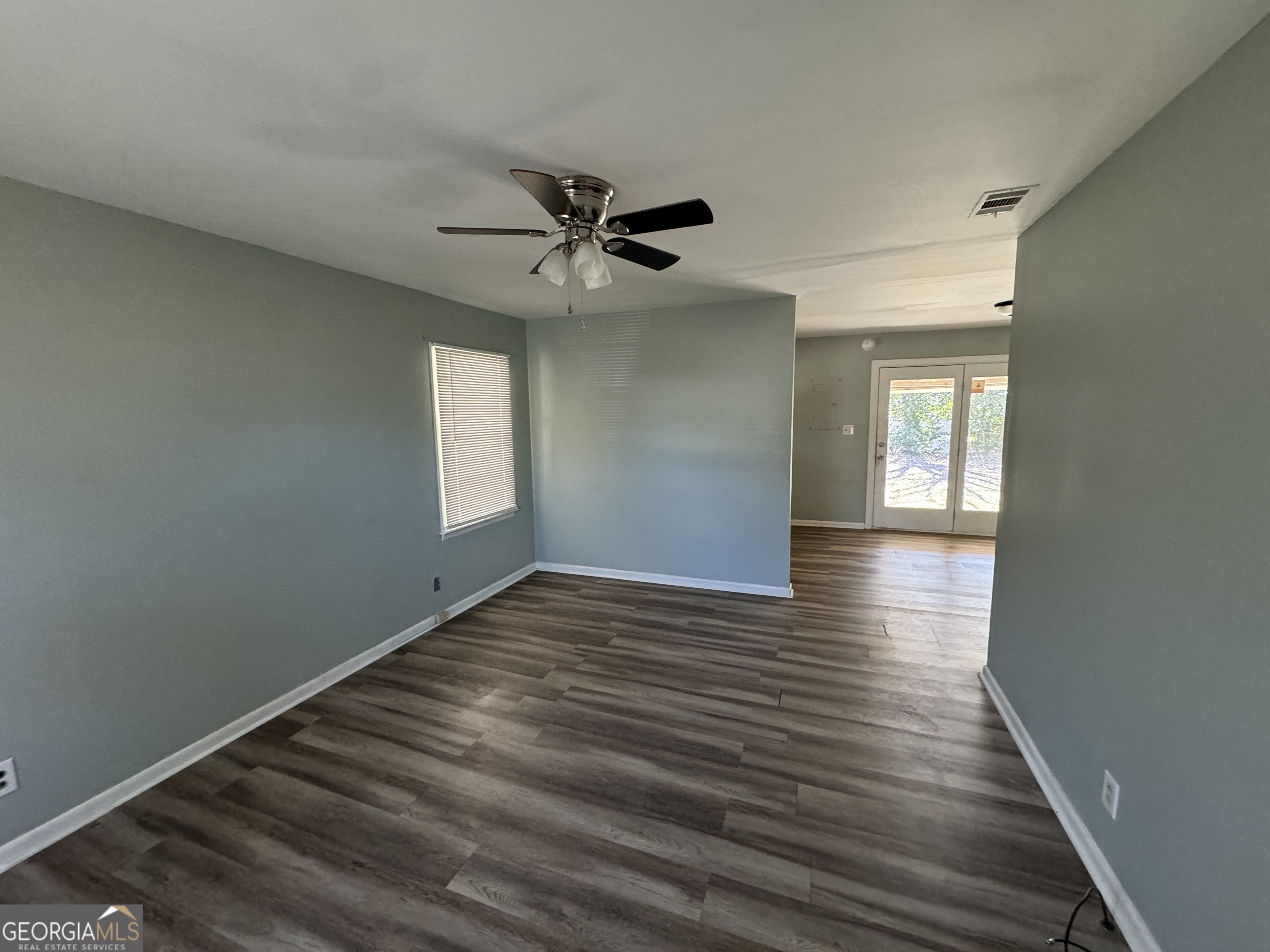 113 Cherry Lane Property Photo 3